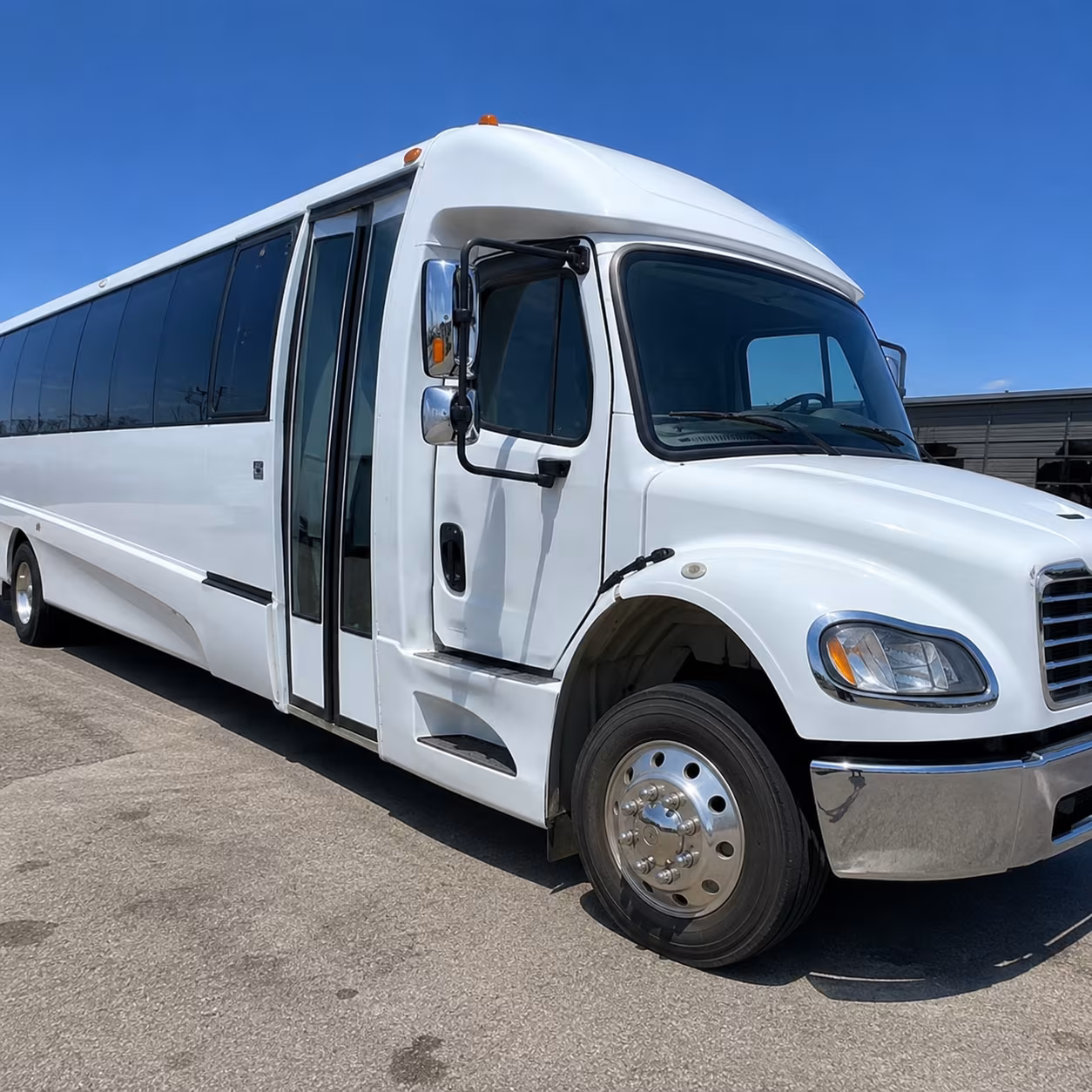 Centennial Airport Shuttle & Transportation party bus exterior